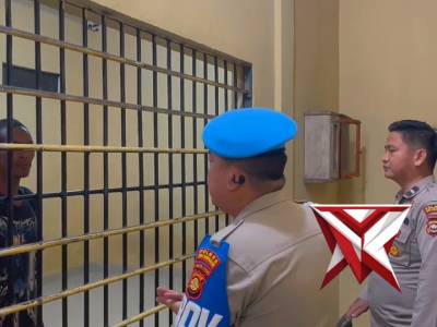 Kanit Propam bersama anggota KSPKT melaksanakan giat cek tahanan mako