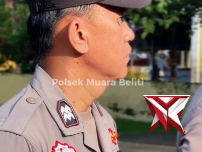 Muara Beliti, Minggu (19/04/2026) Kapolsek Muara Beliti IPTU Miming Wijaya, S.E., M.M memimpin apel