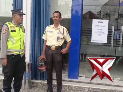 Giatpolsek kimtim - PoliceTube