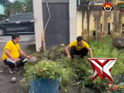 Personel Polres Muara Enim turut ambil bagian dalam kegiatan Belida Asri