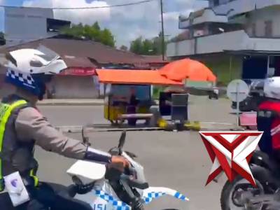 Gerak Cepat Tim Urai Kemacetan Polres Kepahiang - PoliceTube