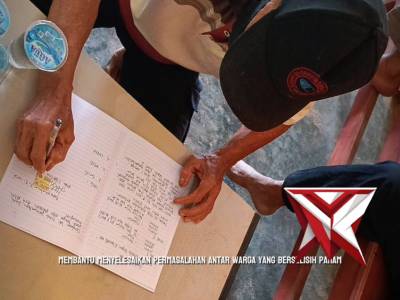 Polisi penolong - PoliceTube