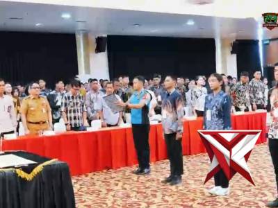 Kapolda Sumatera Selatan Irjen Pol Dr. Sandi Nugroho memimpin upacara pengambilan sumpah - PoliceTube