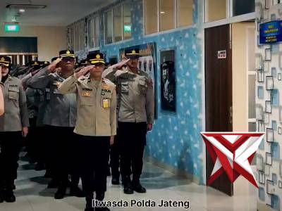 Irwasda Polda Jateng Memimpin Pelaksanaan Upacara Kenaikan Pangkat PNS Polri Itwasda Polda Jateng