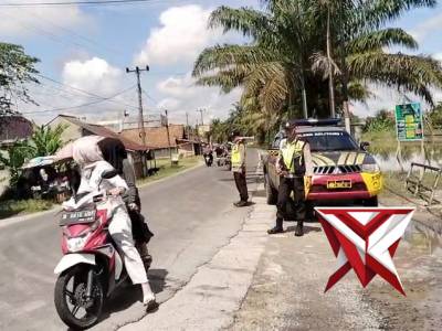 Personil Polsek Belitang I melaksanakan giat Patroli Antisipasi 3C - PoliceTube