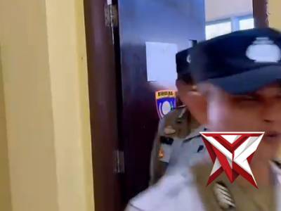 POLRES OKI HADIR

Personel Satbinmas Polres OKI melaksanakan kegiatan sambang ke Sekolah