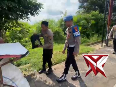 pembagian sembako polres Muba LT7