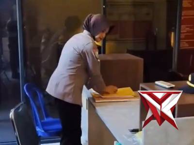 N polri batman - PoliceTube