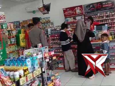 Patroli pertokoan - PoliceTube