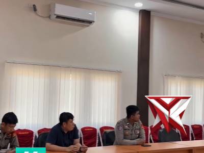 *Deskripsi* 

Zoom Meeting Sosialisasi dan Simulasi Laporan Polisi (LP) serta Laporan Kehilangan (LK
