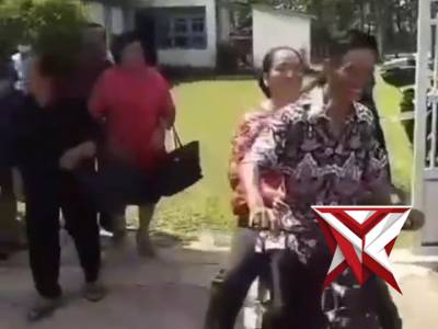 POLRES MUSI RAWAS AMANKAN IBADAH DI GEREJA ST.KATARINA - PoliceTube