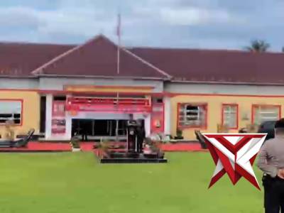 Upacara hari bela negara polres maluku barat daya - PoliceTube