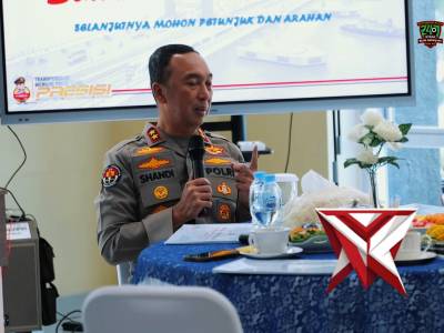 Kapolda Sumatera Selatan Irjen Pol. Dr. Sandi Nugroho, S.I.K., S.H., M.Hum. menggelar coffee morning - PoliceTube