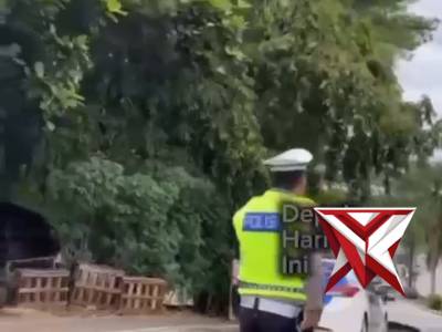 Polri selalu hadir untuk Masyarakat yang membutuhkan .. - PoliceTube