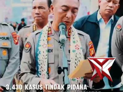 PENYERAHAN BARANG BUKTI  KENDARAAN BERMOTOR TINDAK KEJAHATAN KPD PEMILIKNYA OLEH KAPOLDA SUMSEL
