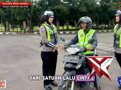 SRIKANDI SATLANTAS POLRES MUSI RAWAS MENGHIMBAU OJEK MUSI RAWAS UNTUK MENGIKUTI ATURAN LALULINTAS