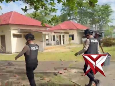 NYAGO OKI AMAN - PoliceTube
