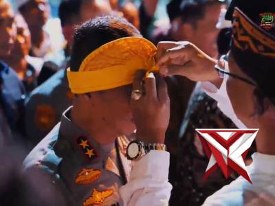 Kapolda sumsel IJP.Dr.Sandi Nugroho menghadiri perayaan dharma santi hari suci nyepi