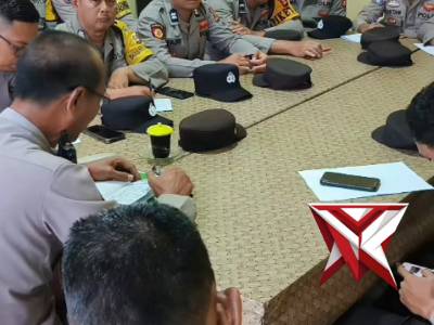 Giat Polsek Stl Ulu terawas polres musi rawas
Lakukan ANEV mingguan di pimpin langsung oleh Kapolsek
