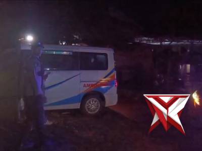 Telah datang sopir mobil Ambulance dari rumah sakit pagaralam ke polsek gunung megang meminta bantua - PoliceTube