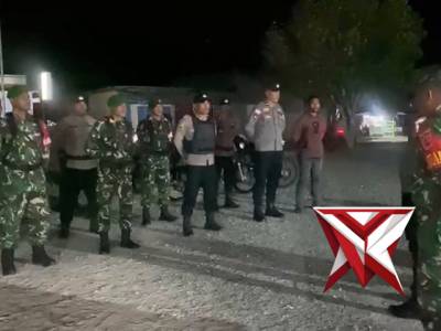 Kegiatan patroli gabungan TNI POLRI dalam rangka cipta kondisi kamtibmas di kabupaten MBD