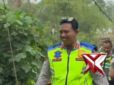 REVITALISASI JEMBATAN GANTUNG DESA PEDANG: WUJUD NYATA PROGRAM "BELIDA" POLRES MUSI RAWAS