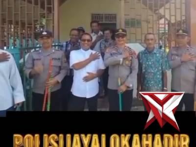Polisi bersama masyarakat