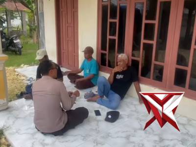 Lewat Secangkir Kopi Kanit Binmas Polsek Sumberrejo Sambang Masyarakat Ajak Jaga Kamtibmas - PoliceTube