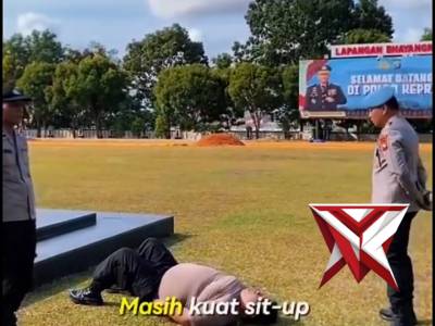 @ok.Polisi  gendut di tegur atasan