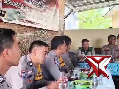 Personel Polsek Muara Beliti mengadakan rapat dengan instansi terkait ketahanan pangan. - PoliceTube