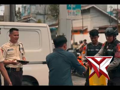 Polres oki hadir 
Giat Jumat berbagi sat samapta polres oki