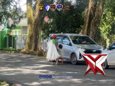 14. Kegiatan Jum'at Berbagi Kebaikan