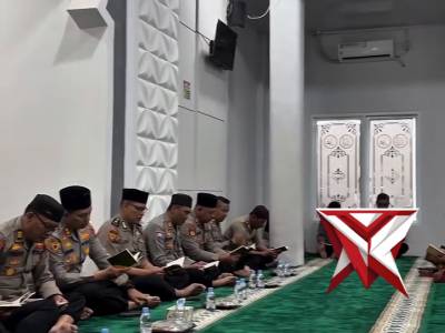 POLRES MUSI RASWAS MELAKSANAKAN BINROHTAL DI MASJID POLRES MUSI RAWAS BERSAMA KAPOLRES MUSI RAWAS