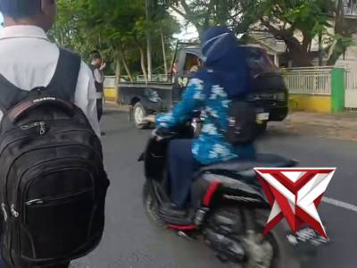 GIAT PENGATURAN PAGI - PoliceTube