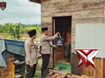 Sedikit rezeki, sejuta senyum - PoliceTube