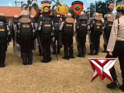 Di Pimpin langsung oleh Akp Kosim, SH anggota Sat Samapta melaksanakan latihan dalmas di mako mura - PoliceTube