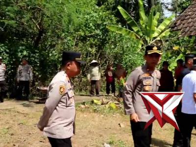 BEDAH RUMAH OLEH POLRES MUSI RAWAS DI KEC.MEGANG SAKTI