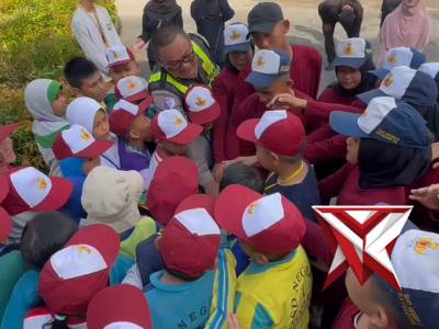 Arahan Kasat Lantas kepada PKS dan POCIL Polres OKI 


Polresokihadir