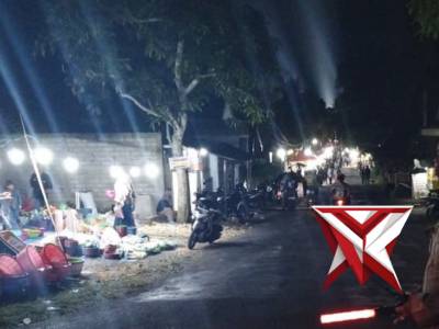 kegiatan pengamanan dalam rangka acara wayang kulit di desa maron. - PoliceTube