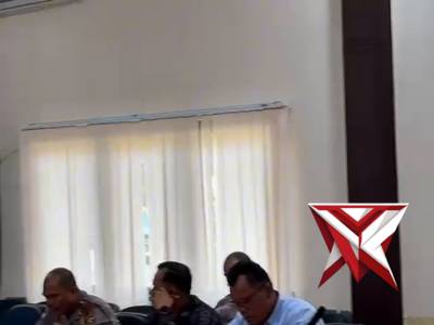 Kapolres mengikuti rakernis secara virtual