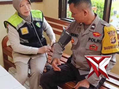 Kegiatan Penyuluhan dan Pemeriksaan Kesehatan kepada personil Polsek Purwodadi Polres Musi Rawas