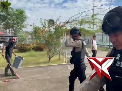 NYAGO OKI AMAN - PoliceTube