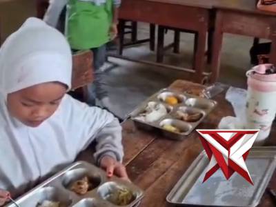 Sppg polres Oku Timur - PoliceTube