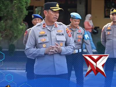 Arahan waka polres subang kepada anggota polres subang - PoliceTube