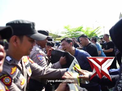 Pelatihan Simulasi Sispam Kota dan Pencegahan Karhutla oleh Polres OKI