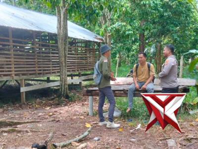 Personil Polsek Tanjung Lubuk Hadir ditengah-tengah masyarakat

Polres OKI Hadir