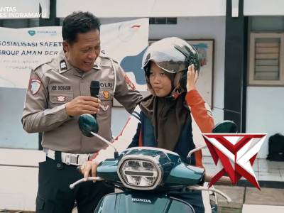 POLICE GOES TO SCHOOL. - PoliceTube