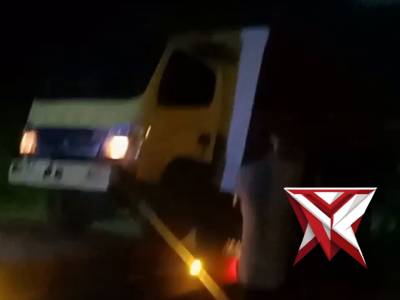 18.Bila ada permasalahan dan butuh bantuan Polisi silahkan hubungi : - Layanan Polisi ?? 110 - PoliceTube