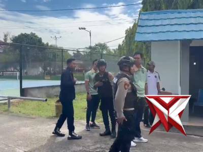 NYAGO OKI AMAN - PoliceTube