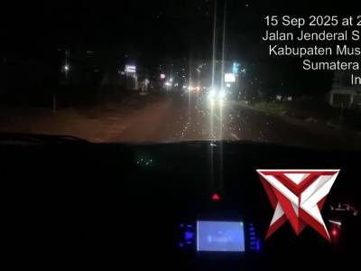 sabhara melakukan patroli